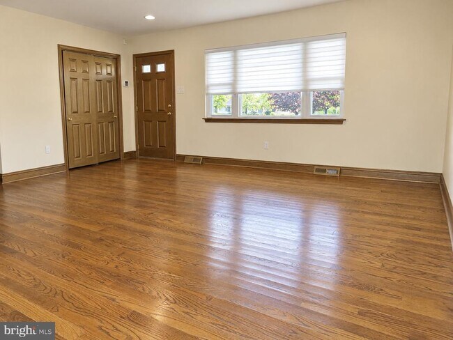 Foto del edificio - 4134 Twynnwood Rd