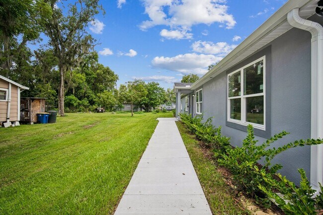 Building Photo - Charming 3BED-2 BATH Apartment in Bartow FL