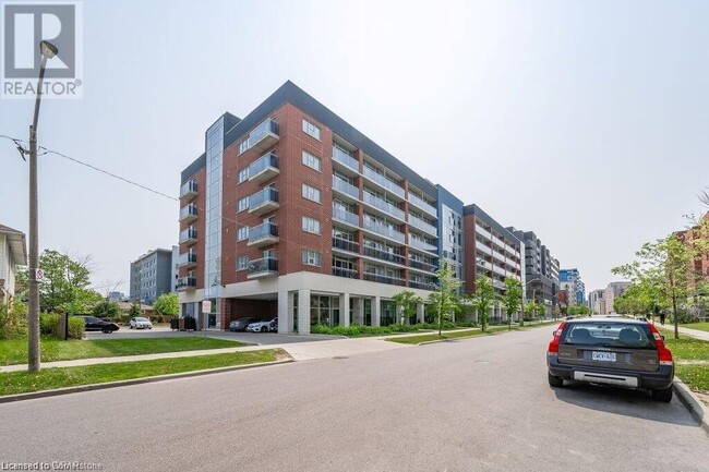 Building Photo - 308 Lester St