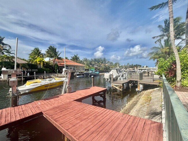 Foto del edificio - 1141 Waterside Ln