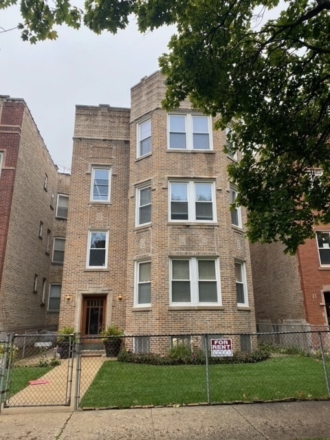 Building Photo - 4928 N Saint Louis Ave