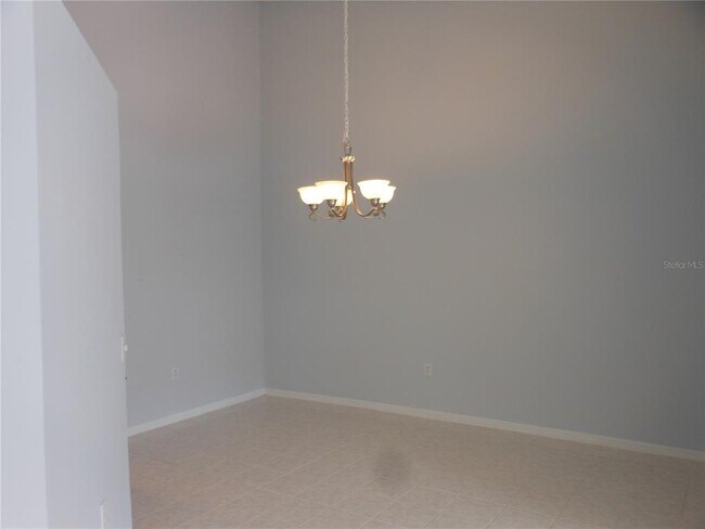 Building Photo - 3200 Charter Club Dr