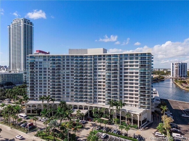 Foto del edificio - 3800 S Ocean Dr