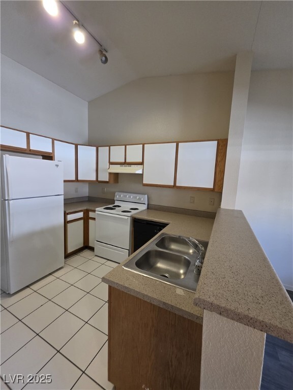 Building Photo - 3865 Soda Springs Dr