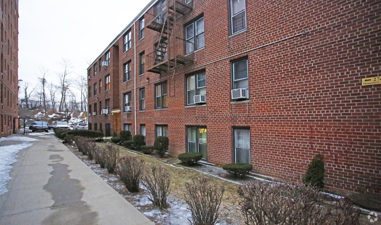 Foto del edificio - 2742 E 13th St