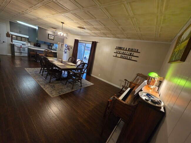 Foto del edificio - 1803 Jefferson St