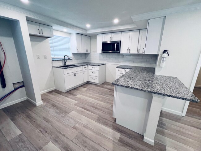 Foto del edificio - 5511 Cheyenne Dr
