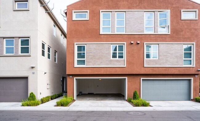 Foto del edificio - 2700 E Chaucer St