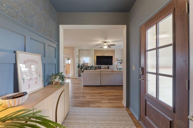 Foto del edificio - 9207 Looksee Ln