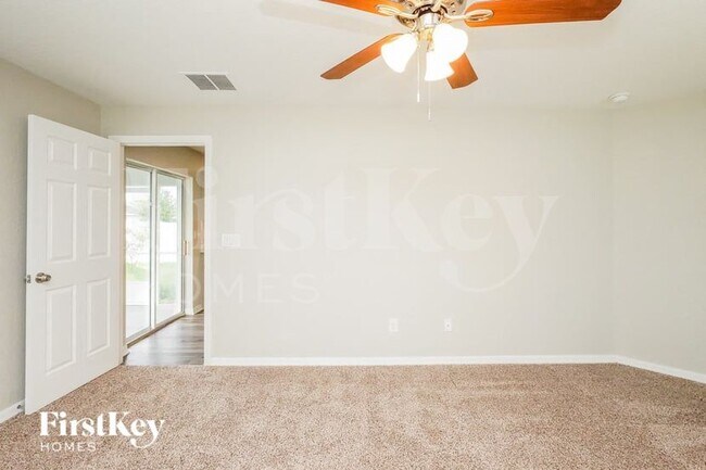 Foto del edificio - 2898 Harlow Ave