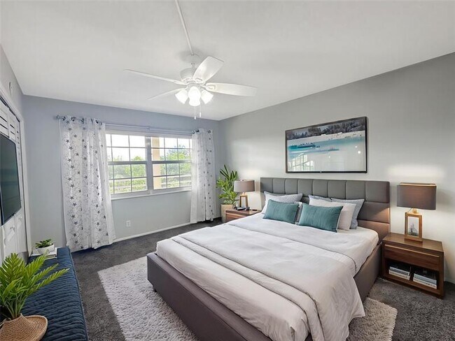 Foto del edificio - 535 Oaks Dr