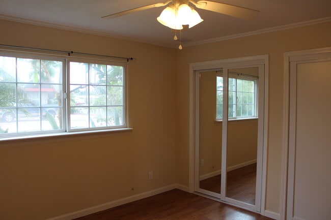 Building Photo - 4649 Mt Armet Dr