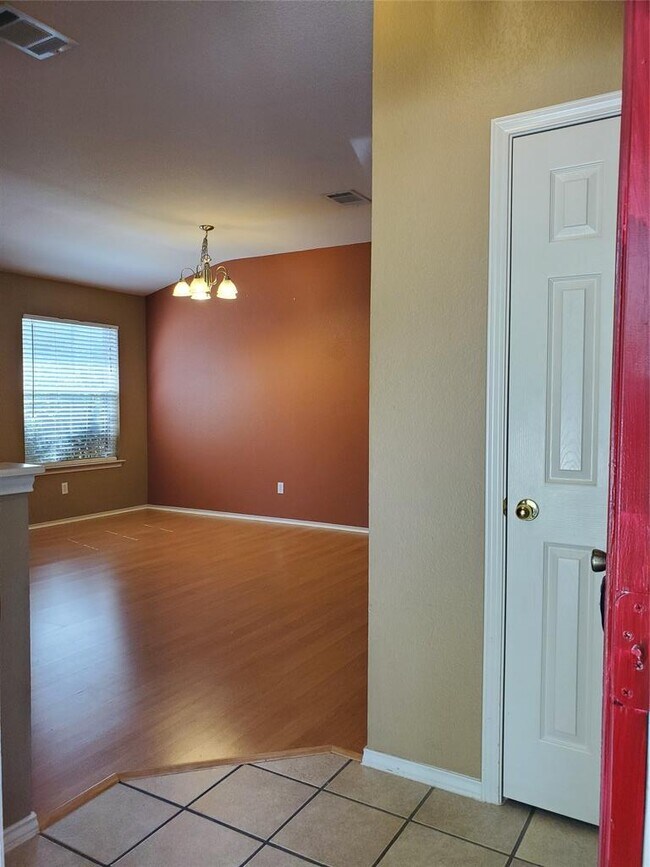 Building Photo - 3352 Cantera Way