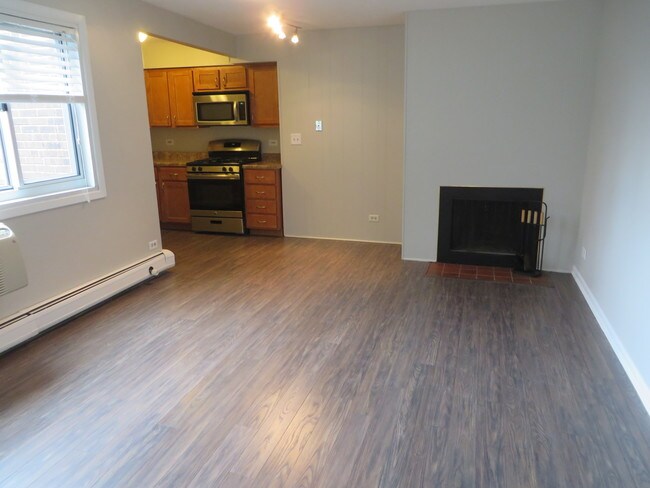 Building Photo - 644 W Arlington Pl