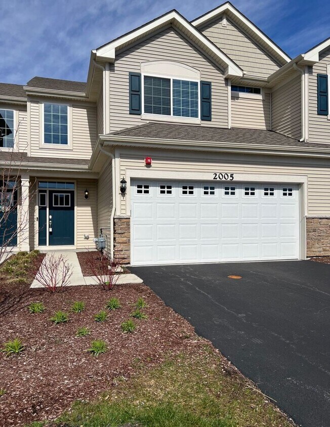 2005 Stuttle Rd, Batavia, IL 60510 Townhome Rentals in Batavia IL