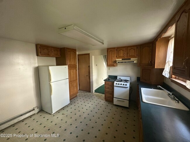 Building Photo - 74 W Chestnut St