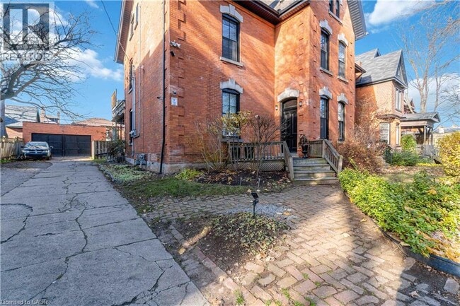 Building Photo - 80 East Avenue S