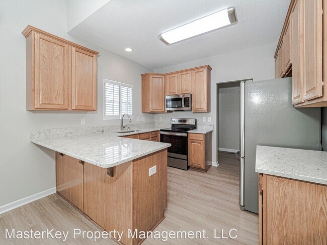 Building Photo - 3 br, 2.5 bath House - 108 Henson Place