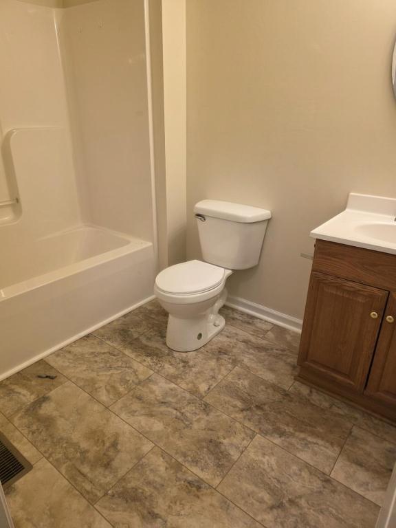 Foto del edificio - 550 Reids Hill Rd