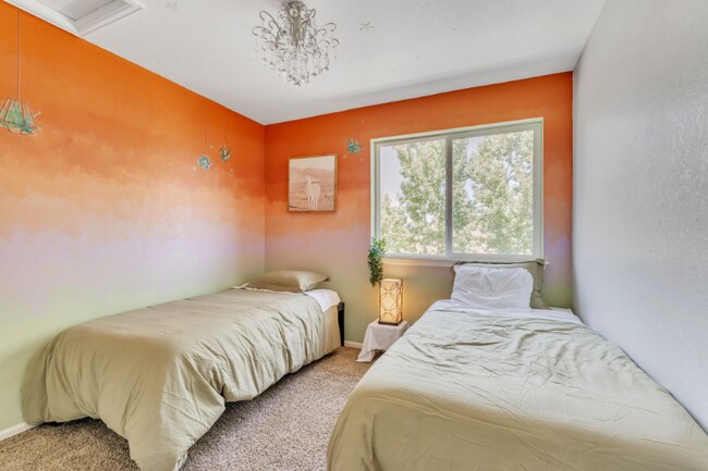 Foto del edificio - 5153 Chicory Cir