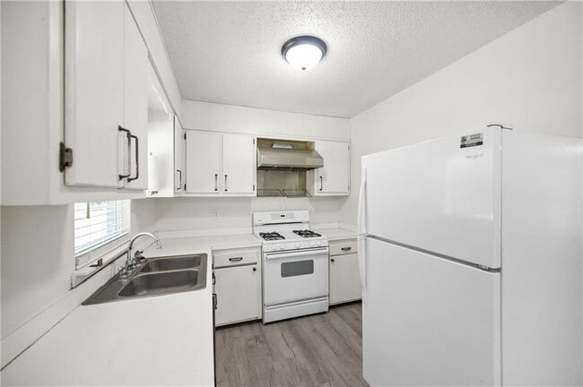 Building Photo - 4838 McCrary Rd