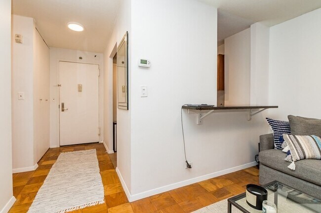 Building Photo - 151 Tremont St