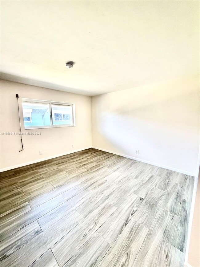Foto del edificio - 1821 N 17th Ct