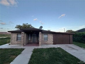 Building Photo - 204 Ramon Private Rd