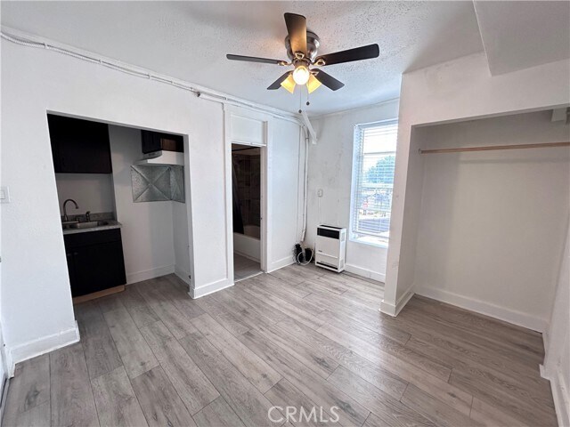 Foto principal - 14151 Paramount Blvd