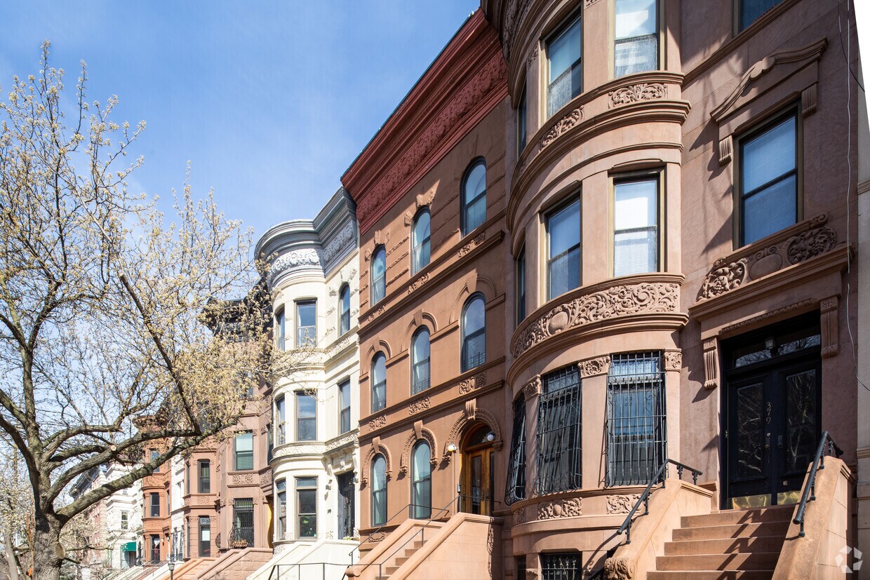 Primary Photo - 377 Sterling Pl