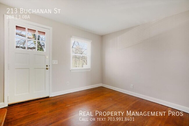 Photo - 213 Buchanan St Townhome