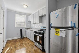 Building Photo - 7816 S Cornell Ave