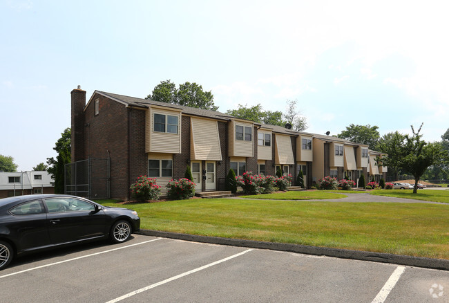 Building Photo - Southfield Apartments