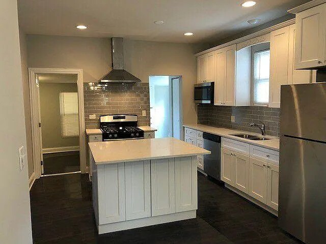 Foto del edificio - 725 Warner Ave