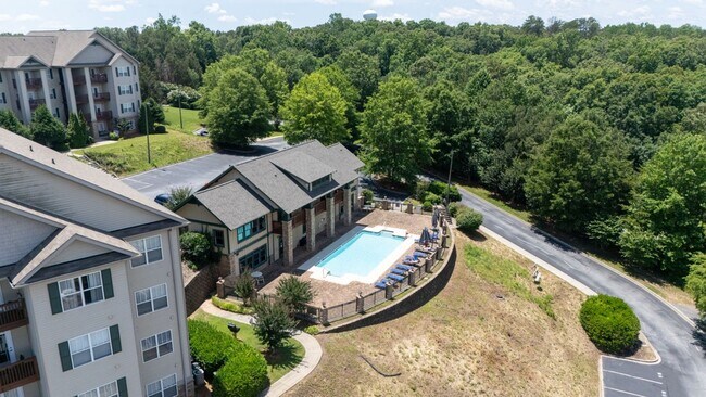 Foto del edificio - Renovated Condo in Harts Cove!