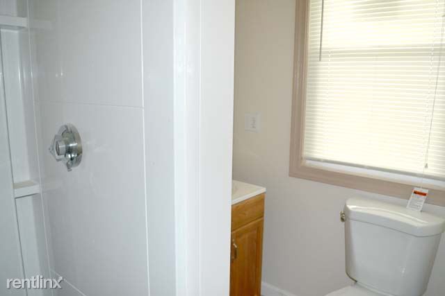 Foto del edificio - 2 br, 1 bath Condo - 194 Gano St 1 Unit 1