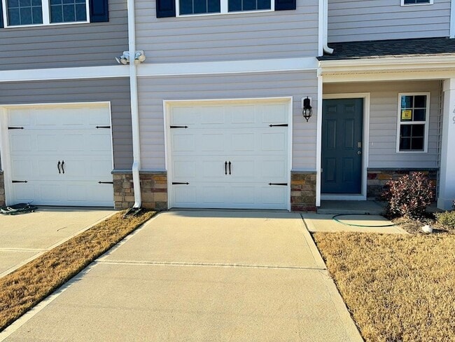 Building Photo - 149 Tributary Wy