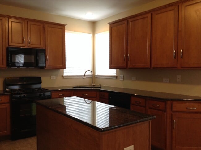 Building Photo - 3801 Cherry Tree Ln