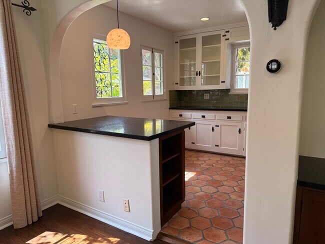 Foto del edificio - 939 Hammond St