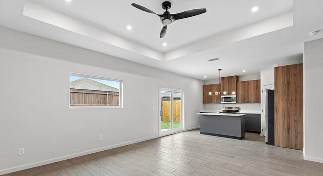 Foto del edificio - 3409 Duke Ave