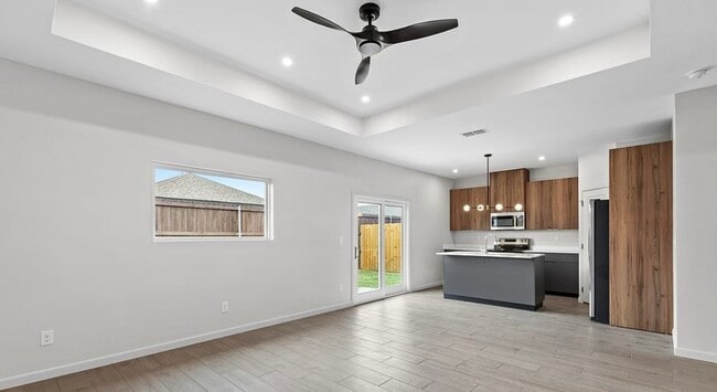 Building Photo - 3409 Duke Ave