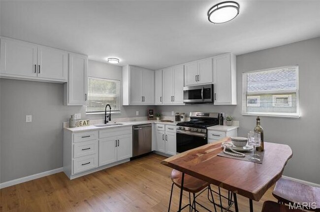 Foto del edificio - 905 Cornell Ave