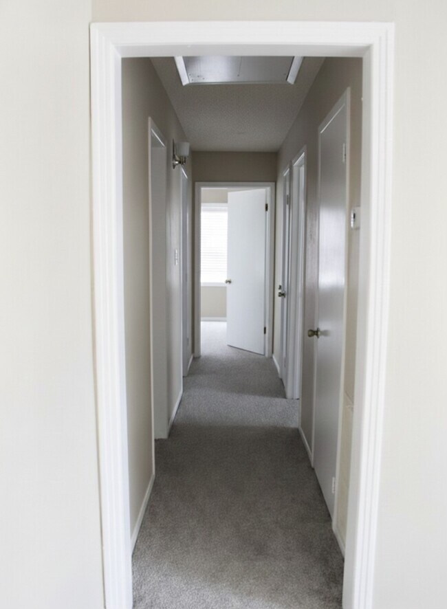 Foto del edificio - 13307 Force St