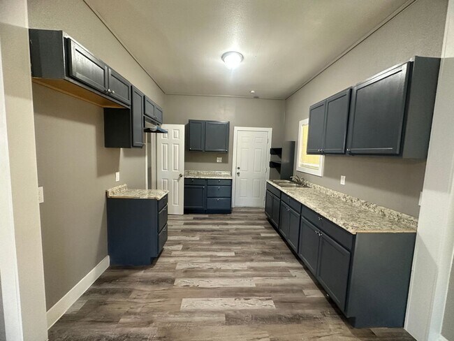 Foto del edificio - Coming Soon! Spacious 3 Bed 2 Bath home fo...