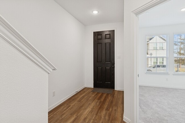 Building Photo - 4703 Kindred St