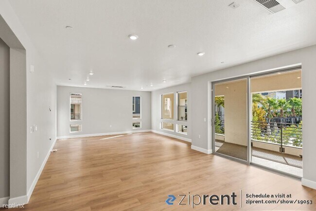 Building Photo - 3 br, 2 bath Condo - 5825 Sterling Street,...