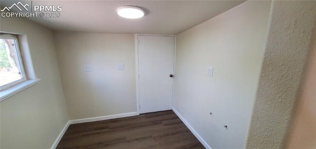 Building Photo - 1025 W Cimarron St
