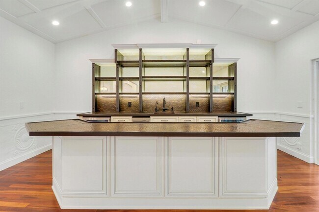 Foto del edificio - 67 Pacer Cir