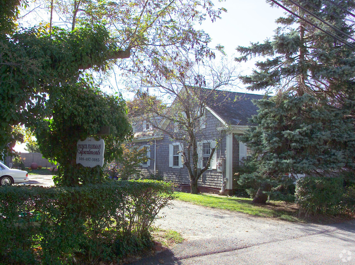 Primary Photo - 51 Commercial St