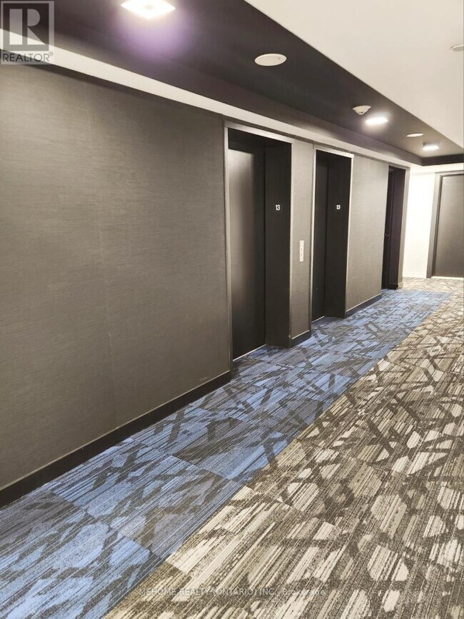 Photo du bâtiment - 2 Augusta Ave